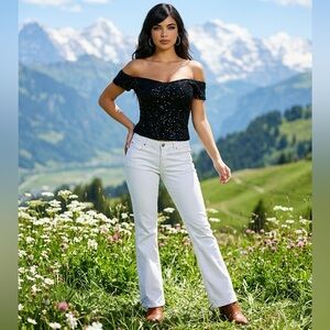 LN Joe's SZ 29 (Tall Girl) white 5-pocket flare leg stretch jeans/waist 28”-32”
